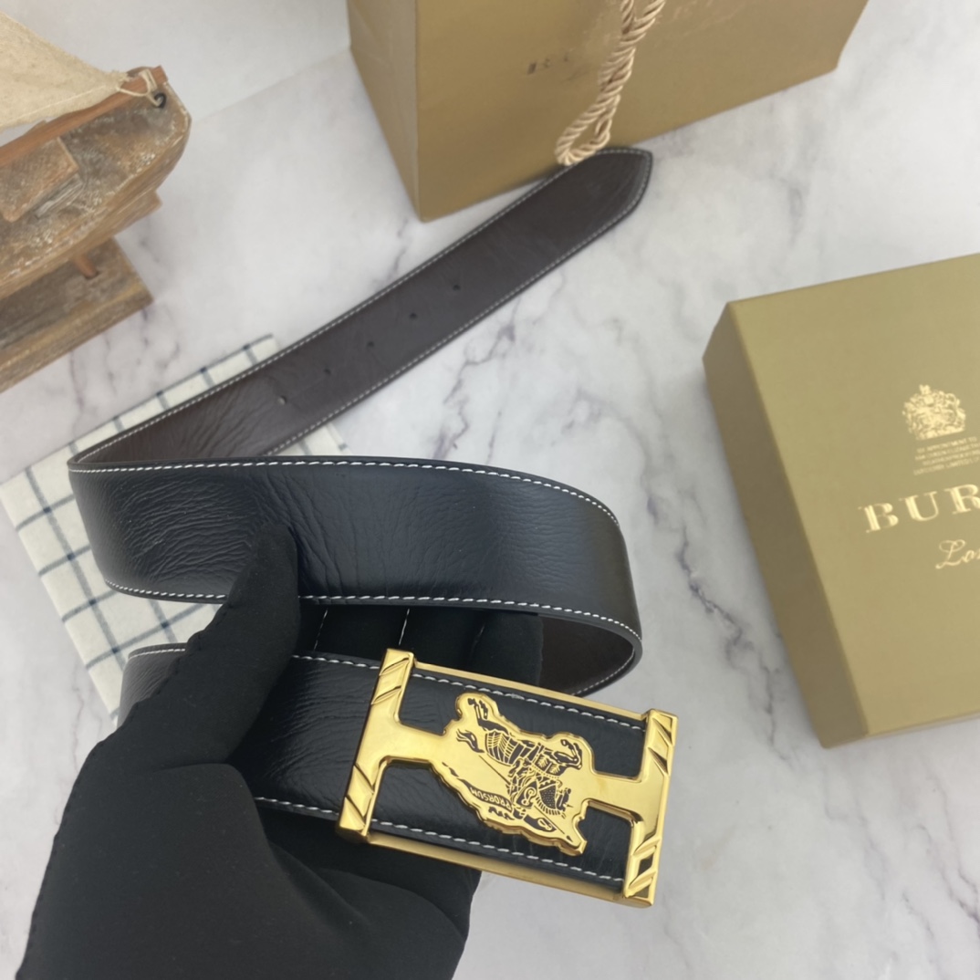 Burberry belt