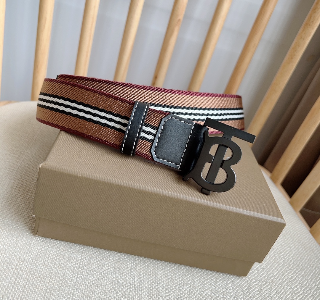 Burberry belt