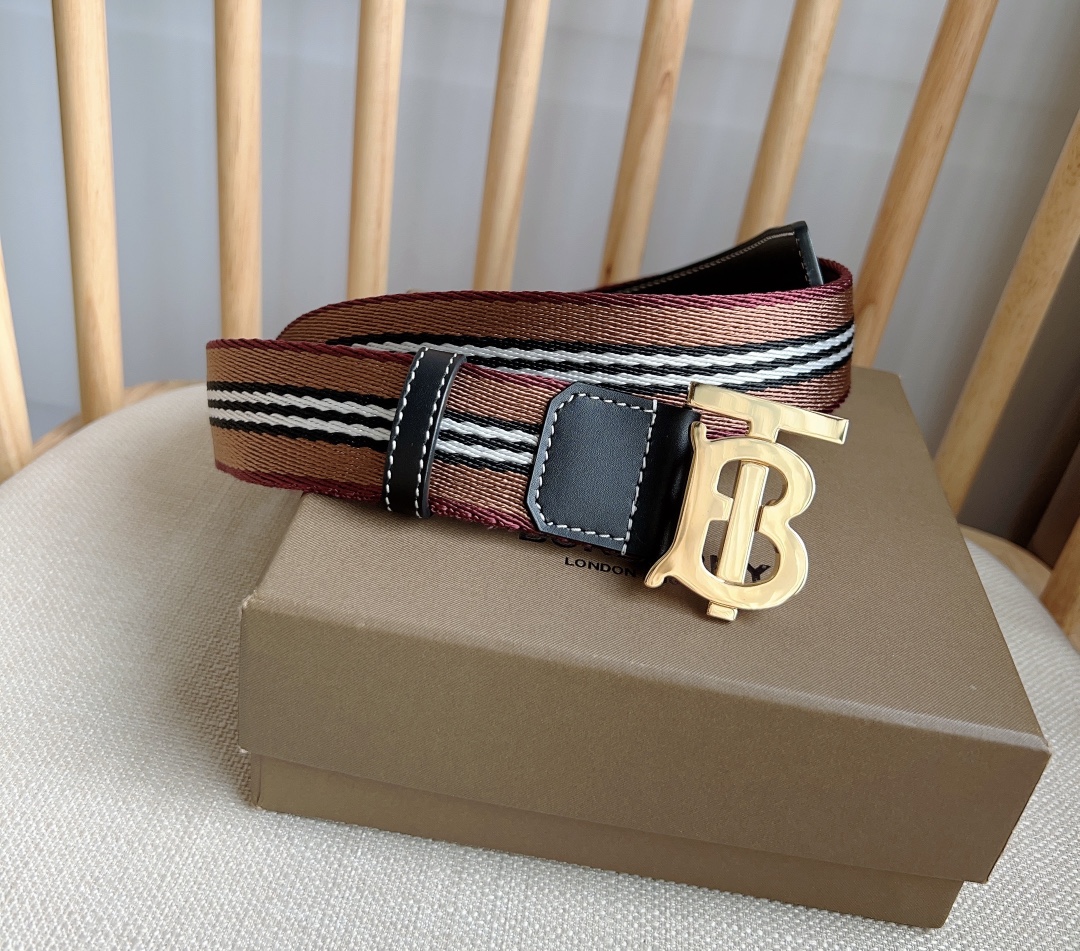 Burberry belt