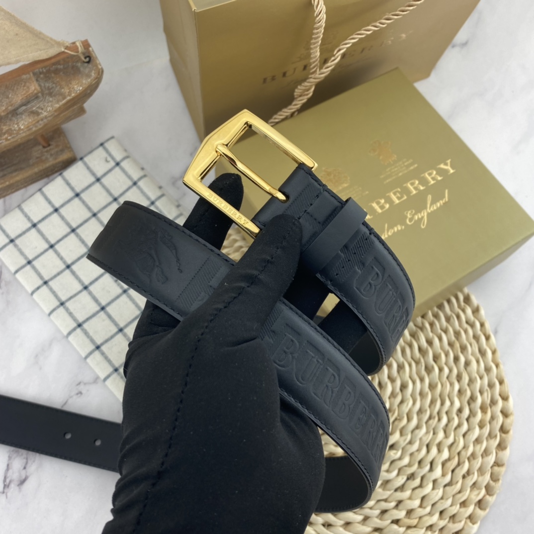 Burberry belt