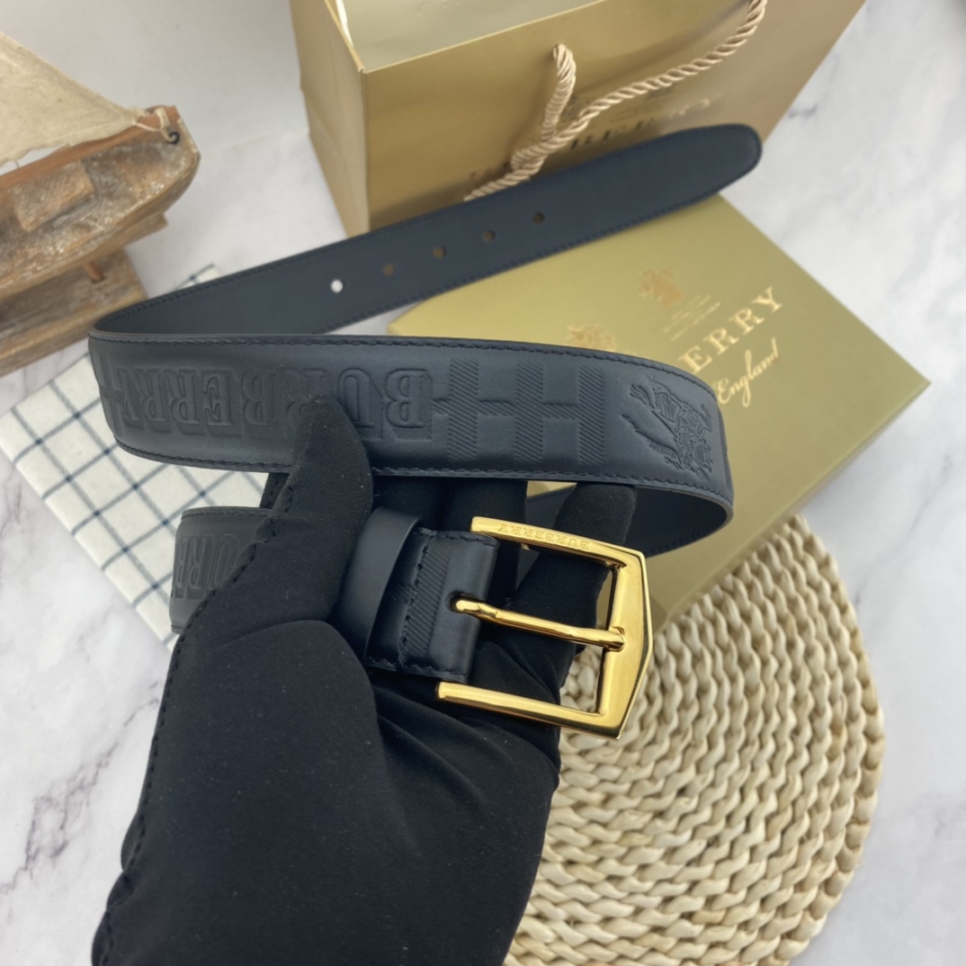 Burberry belt