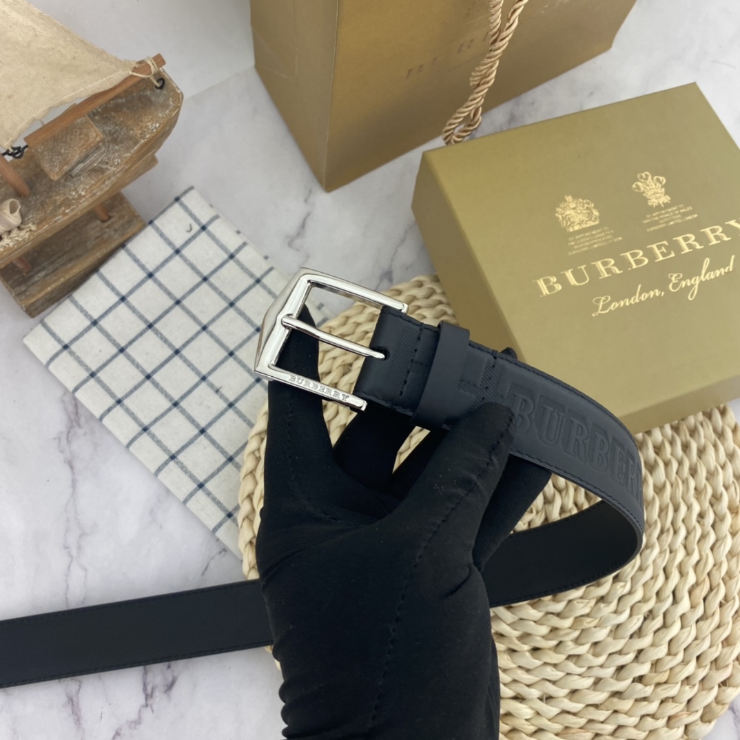 Burberry belt