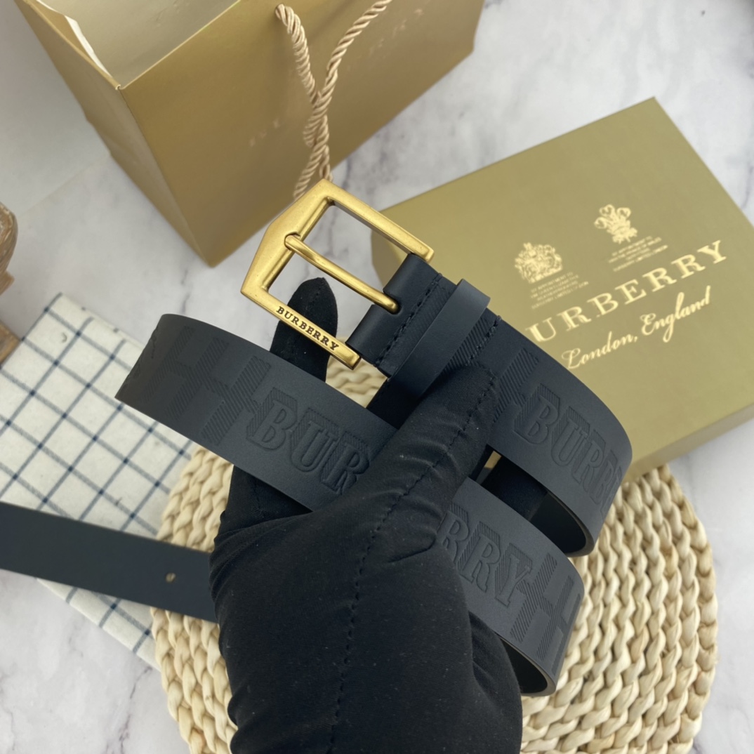 Burberry belt