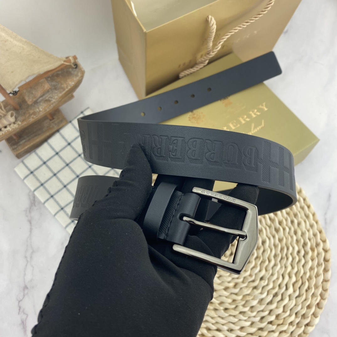 Burberry belt