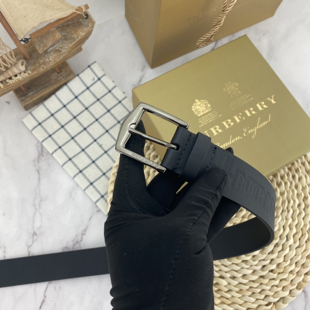Burberry belt