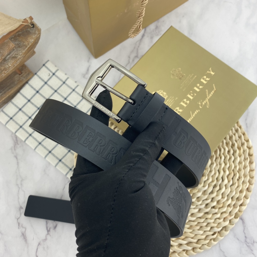 Burberry belt