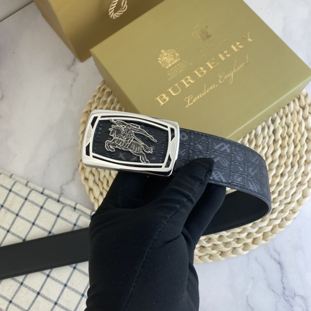 Burberry belt