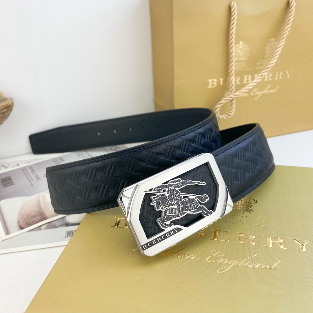 Burberry belt
