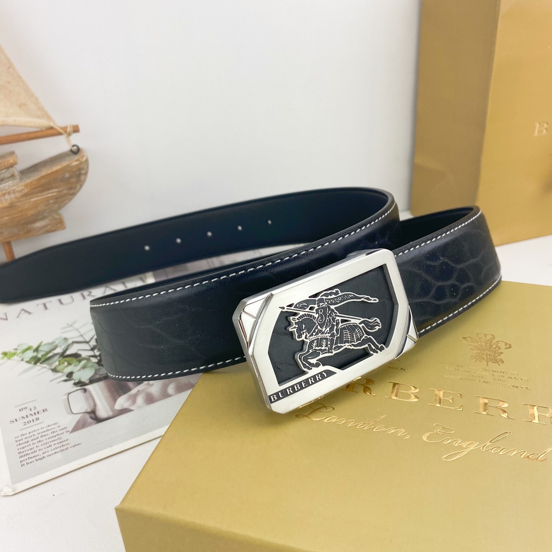 Burberry belt