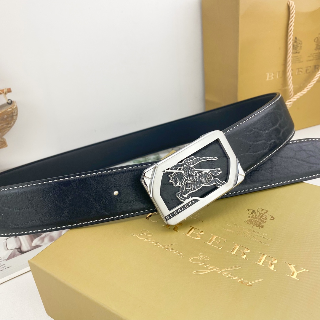Burberry belt