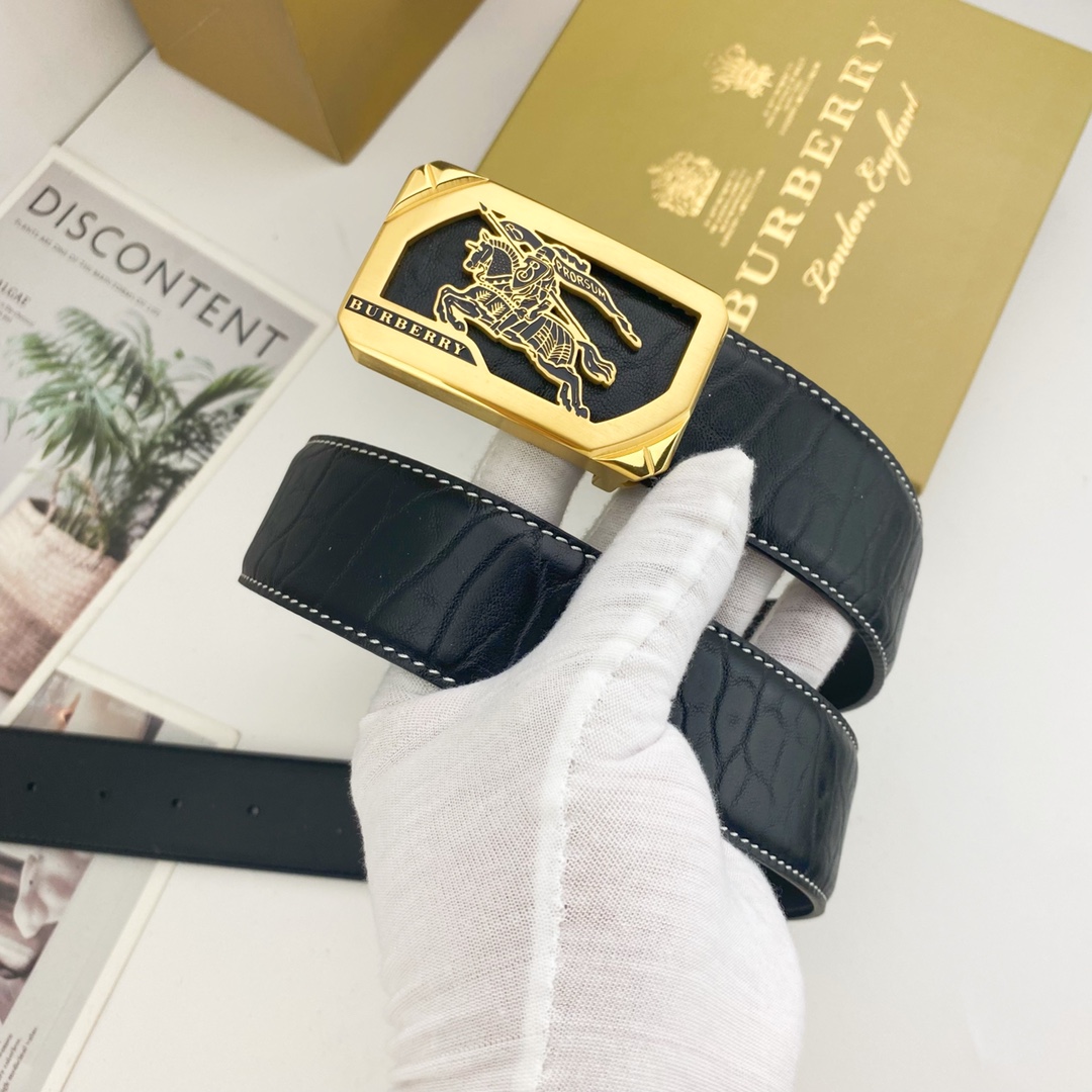 Burberry belt