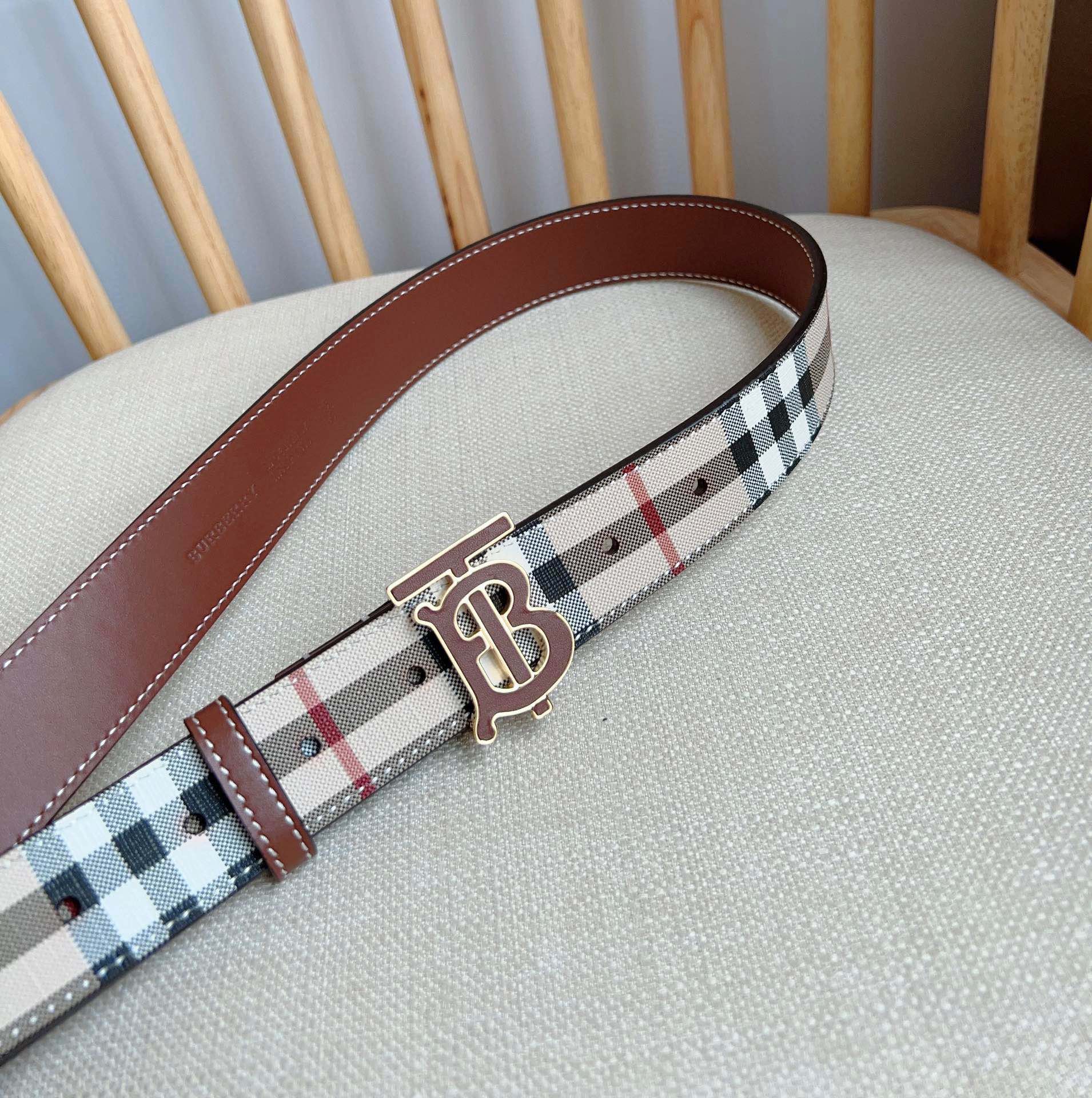 Burberry belt