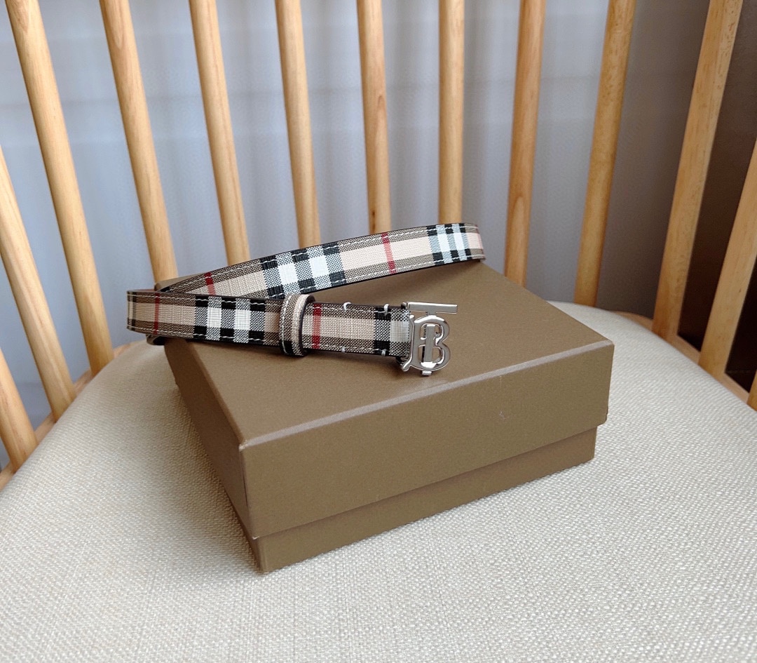 Burberry belt