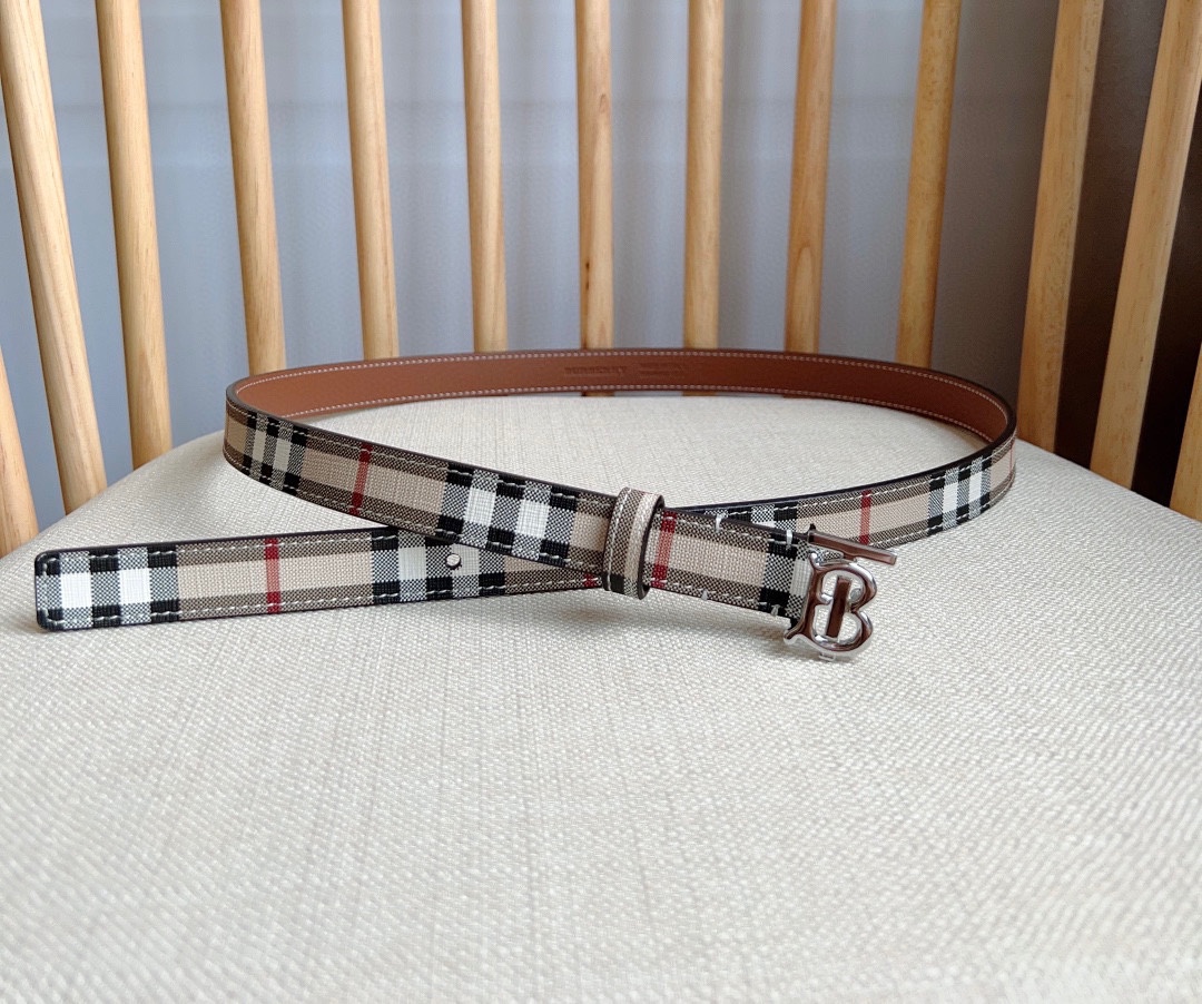 Burberry belt