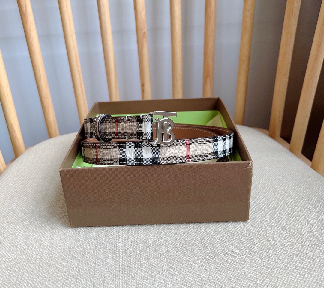 Burberry belt
