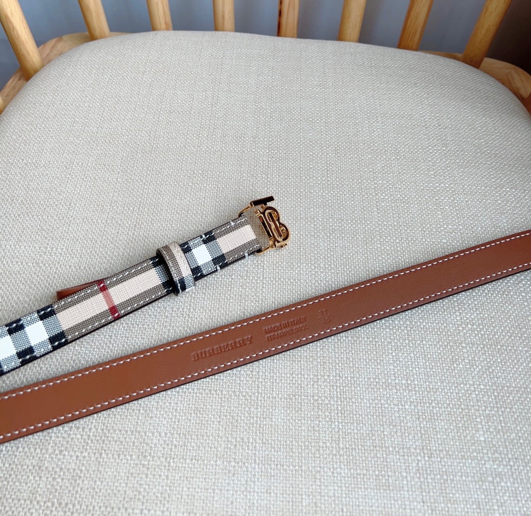 Burberry belt