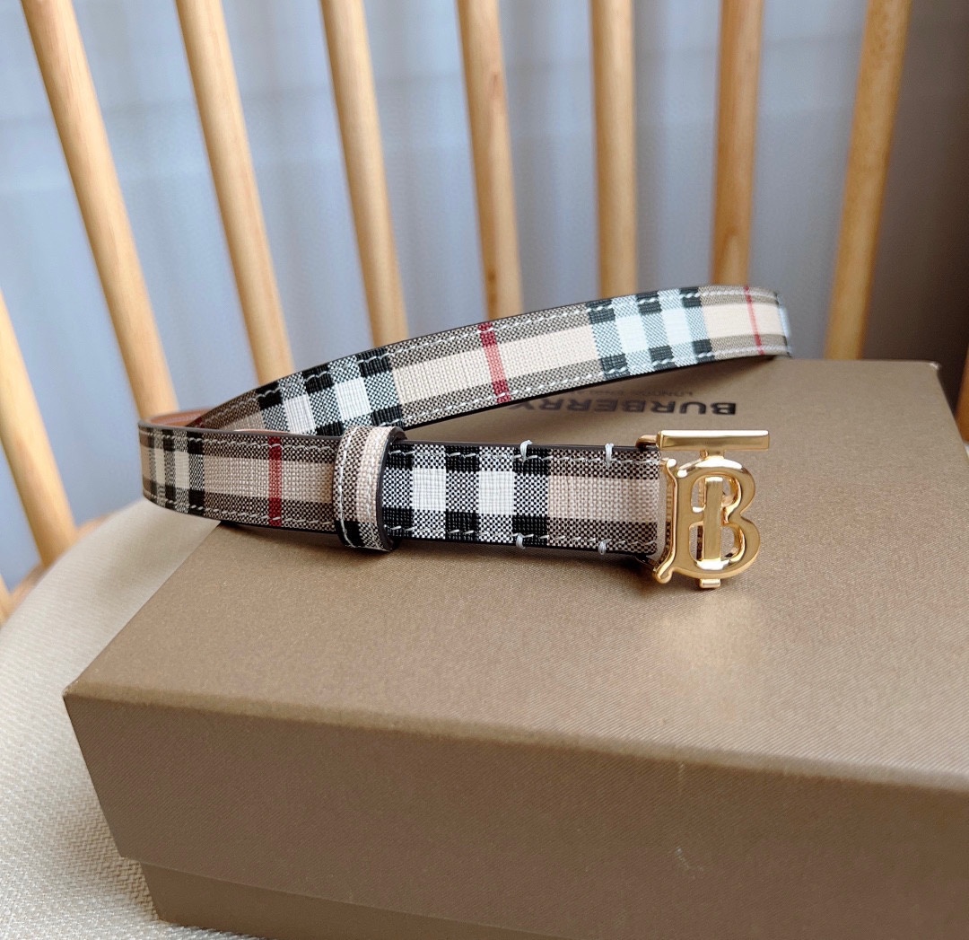 Burberry belt
