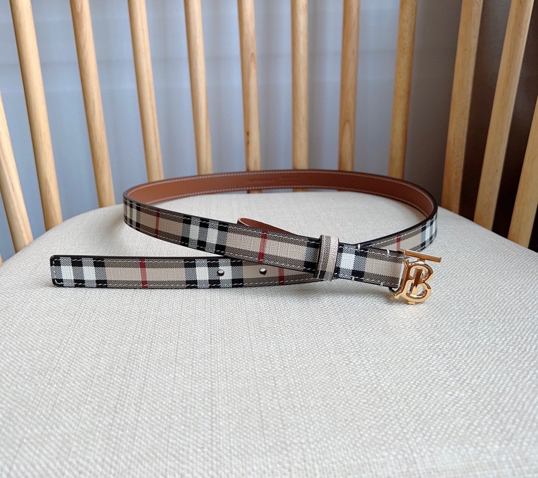 Burberry belt
