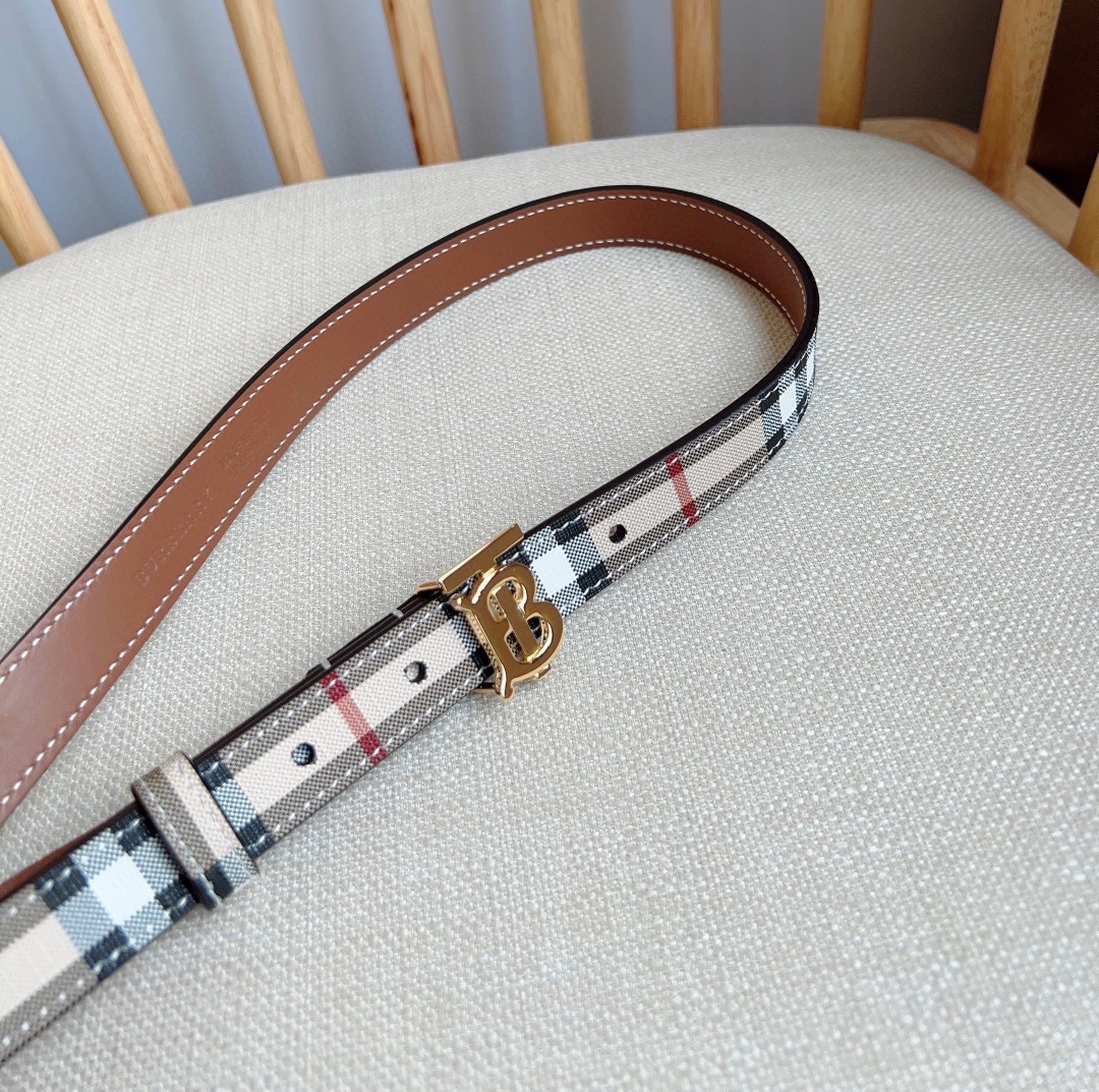 Burberry belt