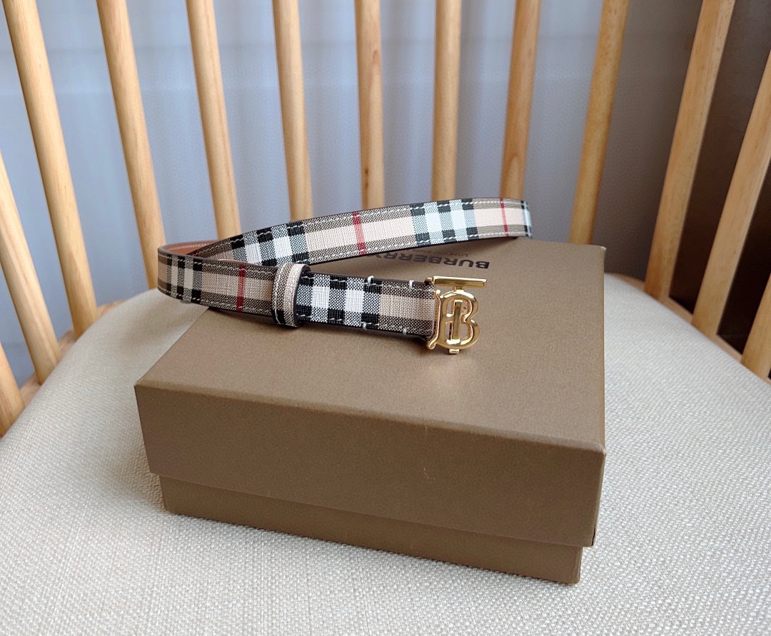 Burberry belt