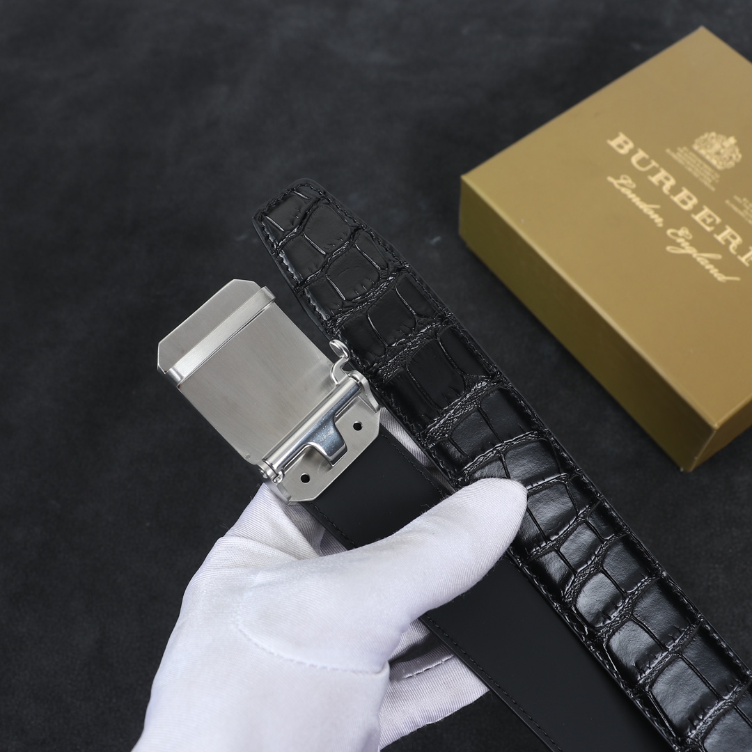 Burberry belt