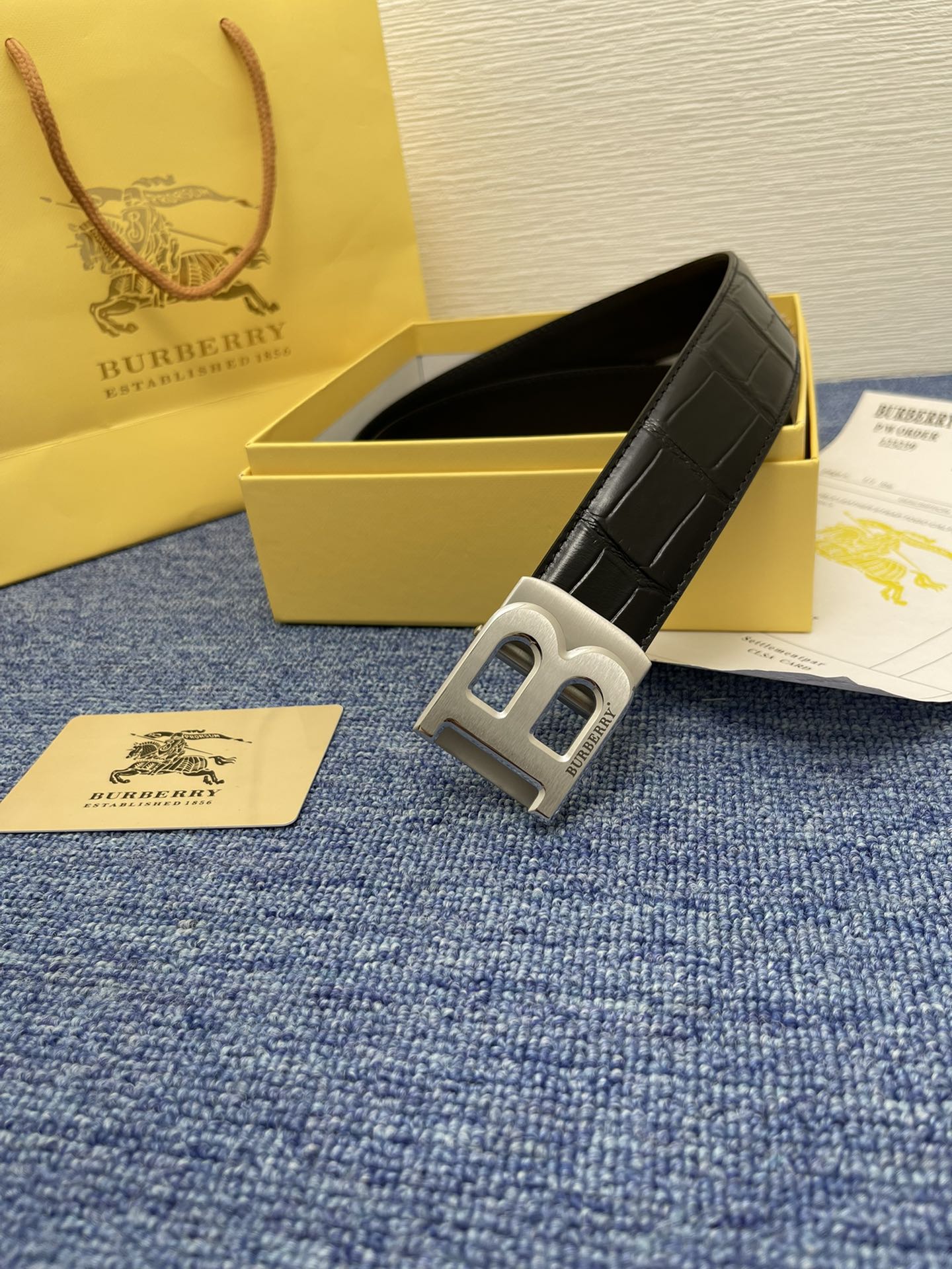 Burberry belt