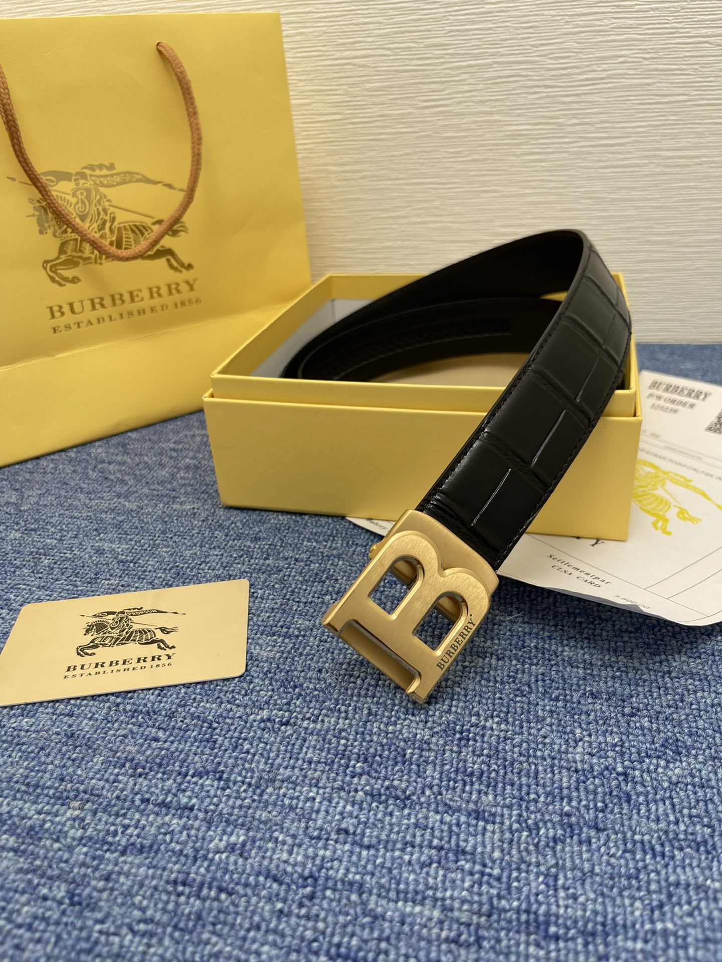 Burberry belt