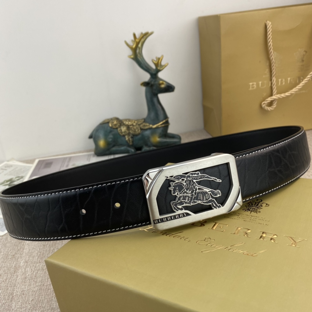Burberry belt