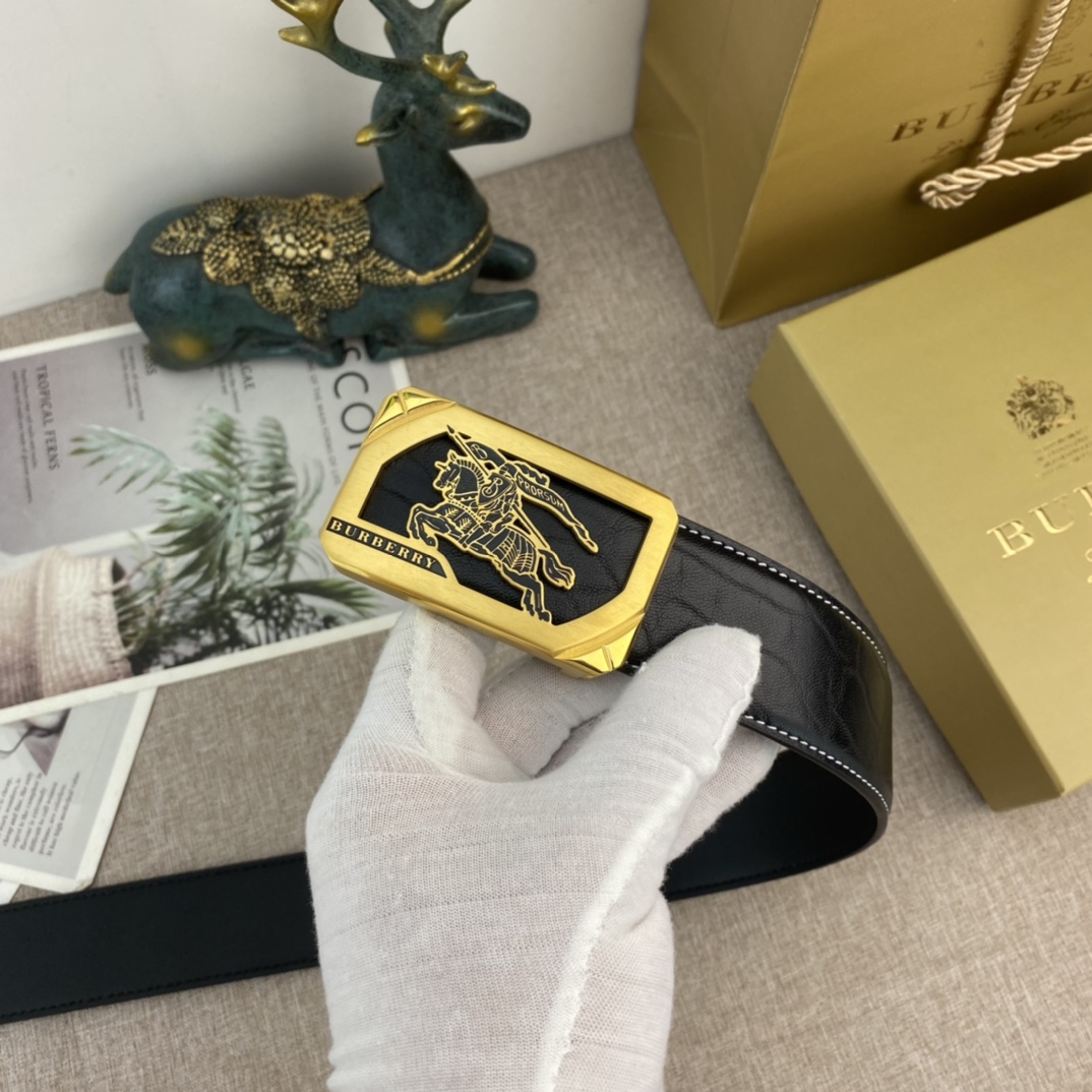Burberry belt
