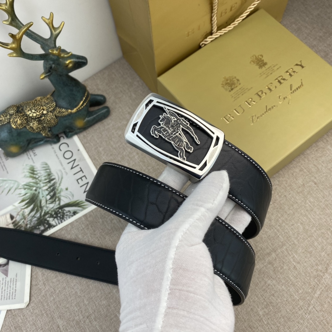Burberry belt