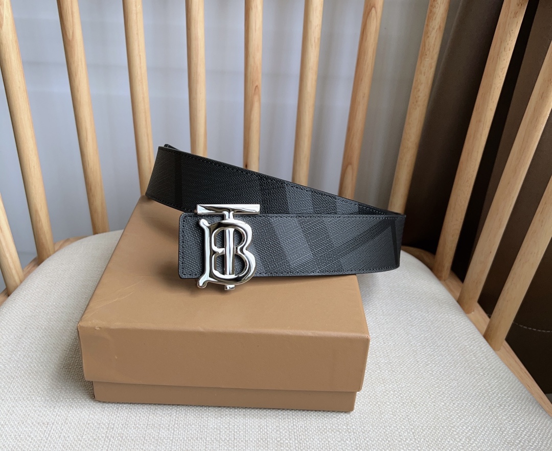 Burberry belt