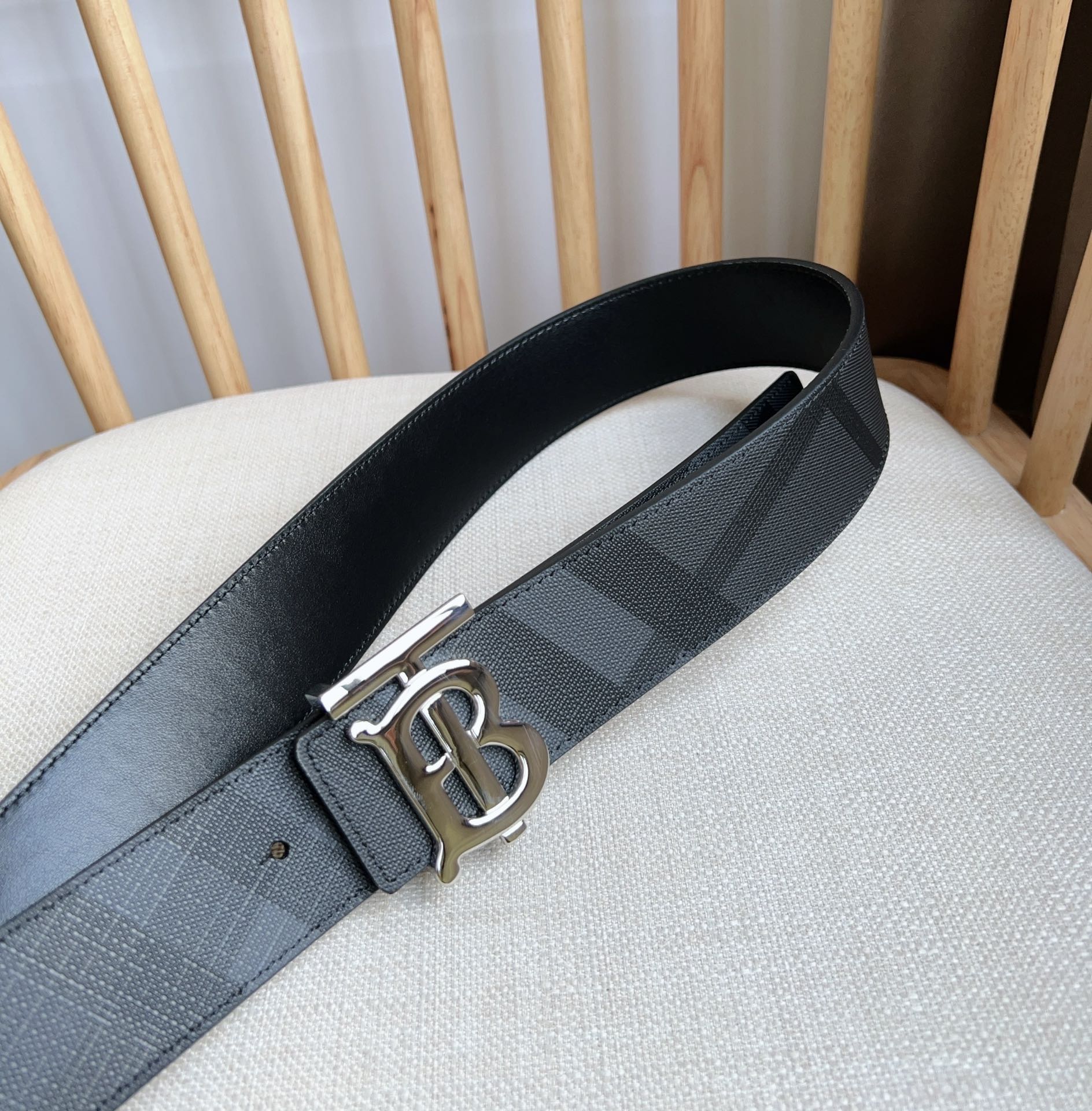 Burberry belt