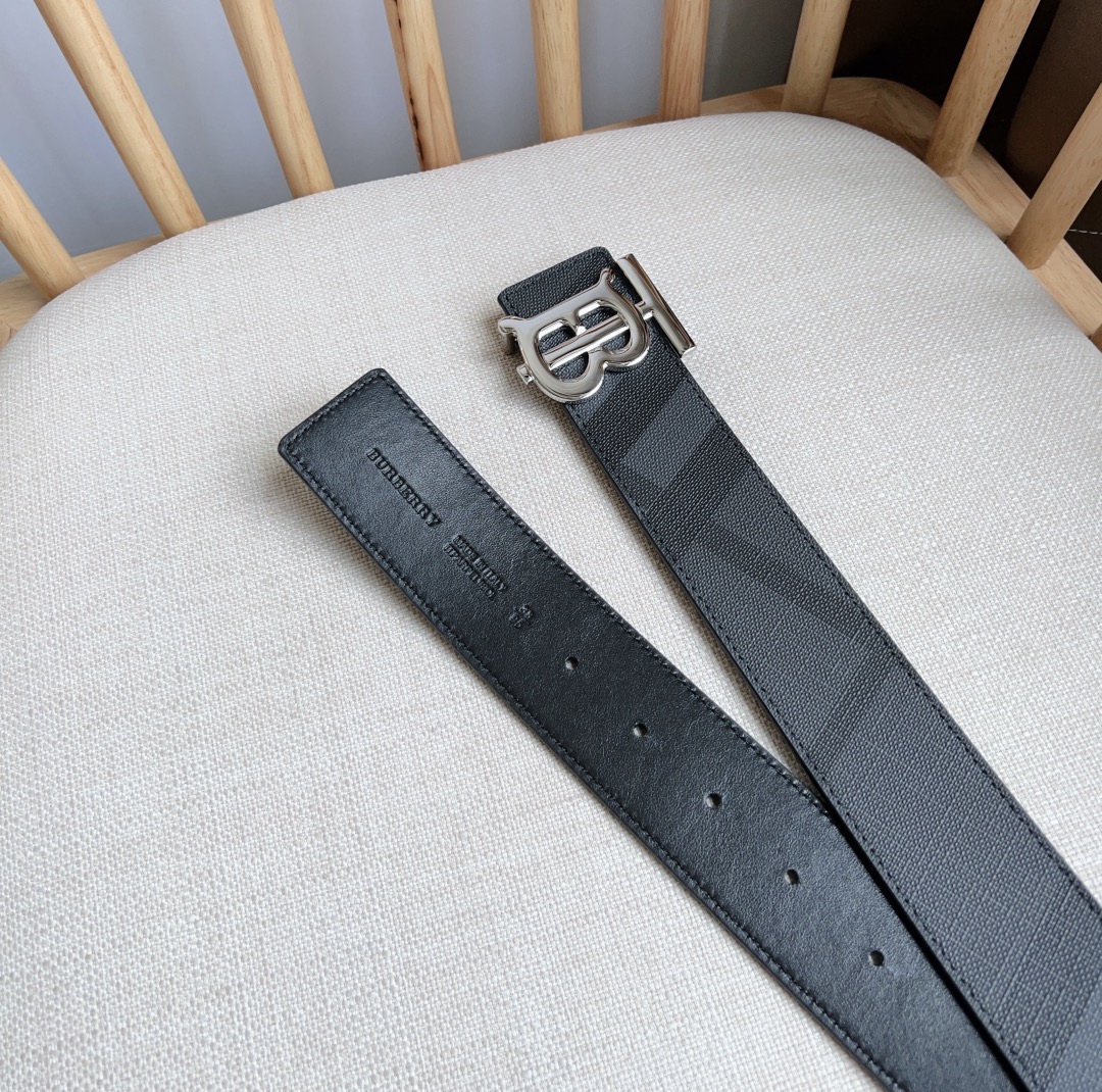 Burberry belt