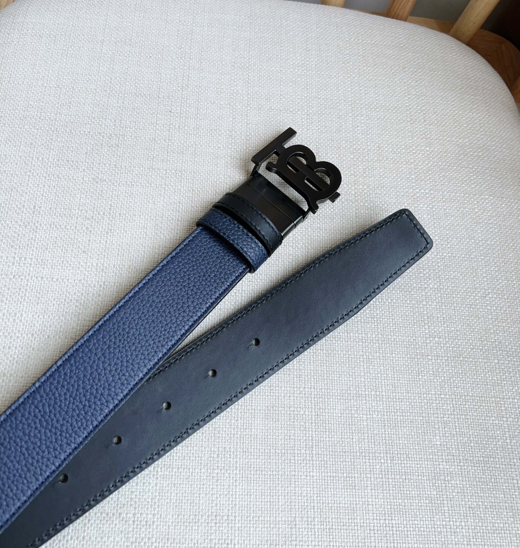 Burberry belt