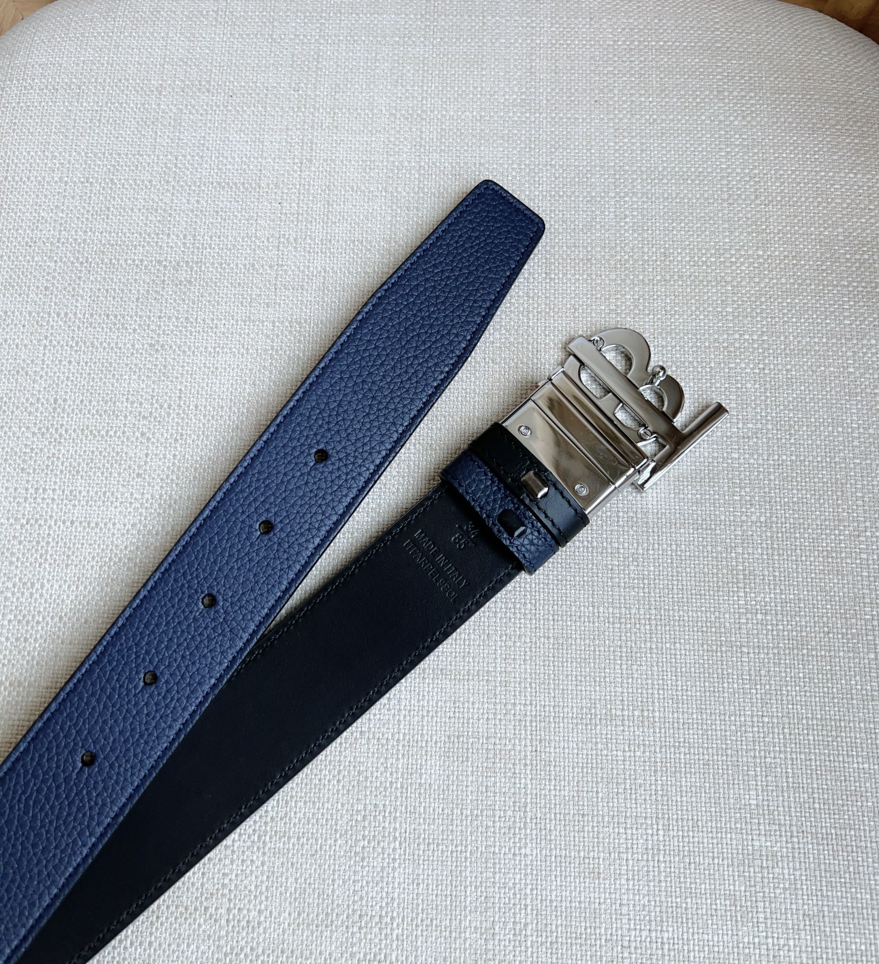 Burberry belt