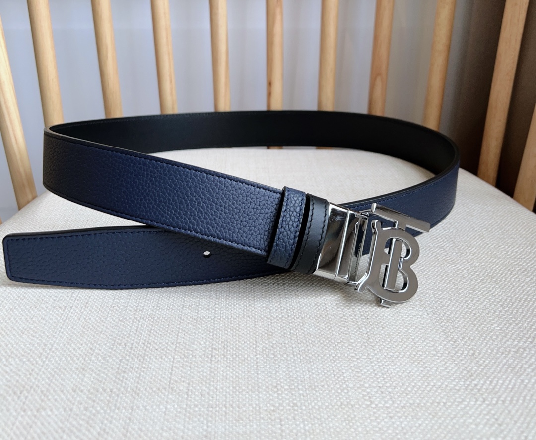 Burberry belt