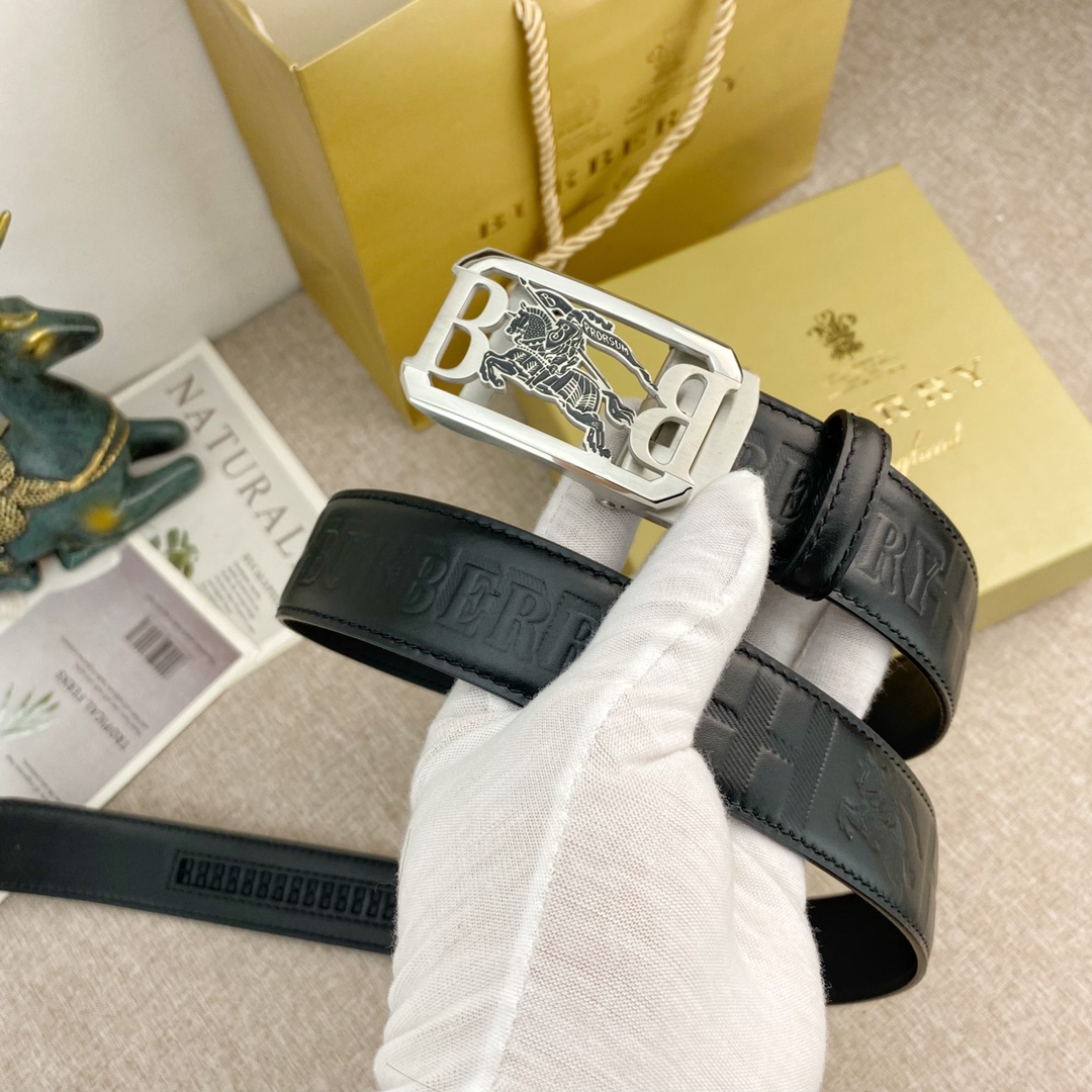 Burberry belt