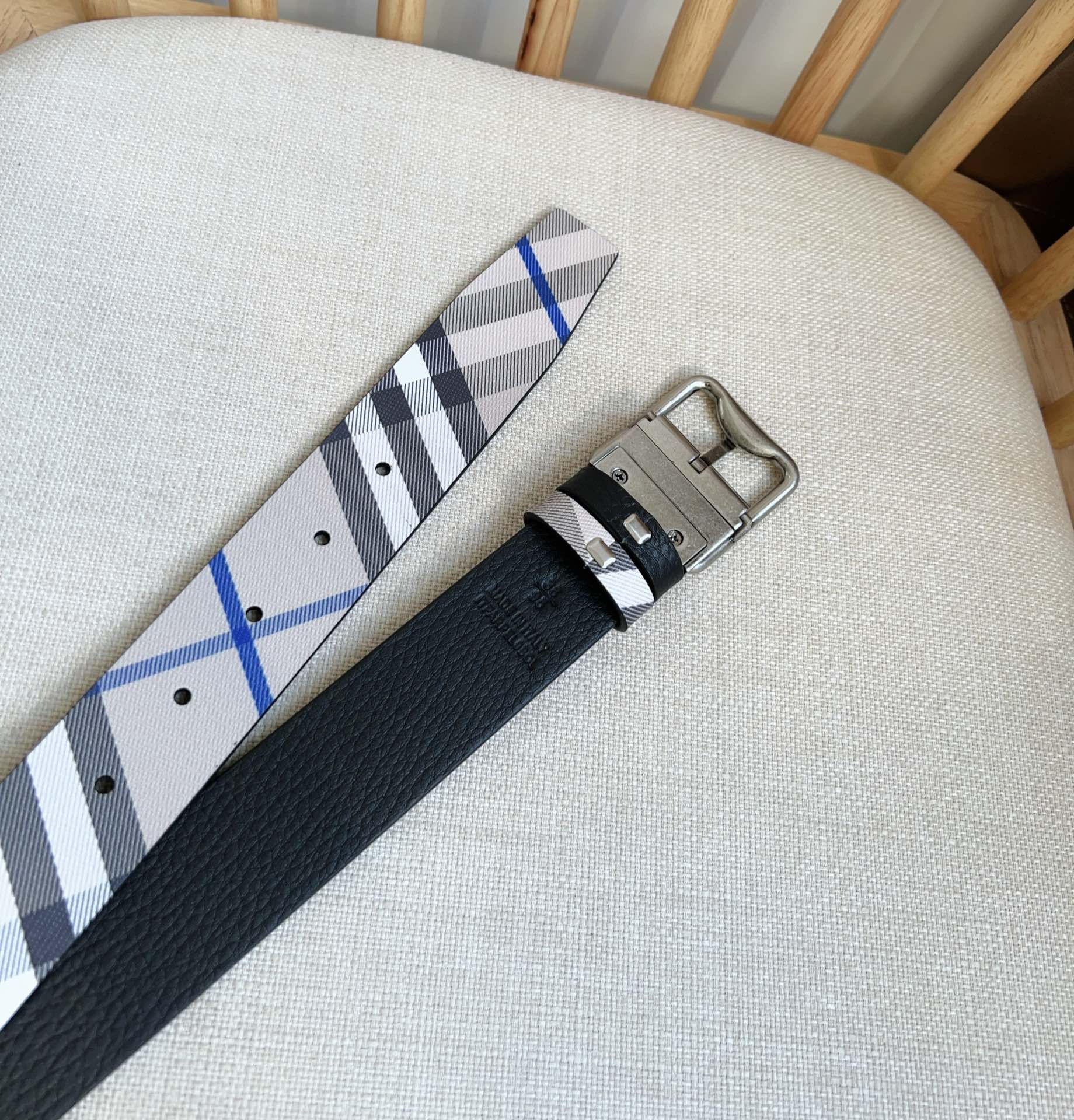 Burberry belt