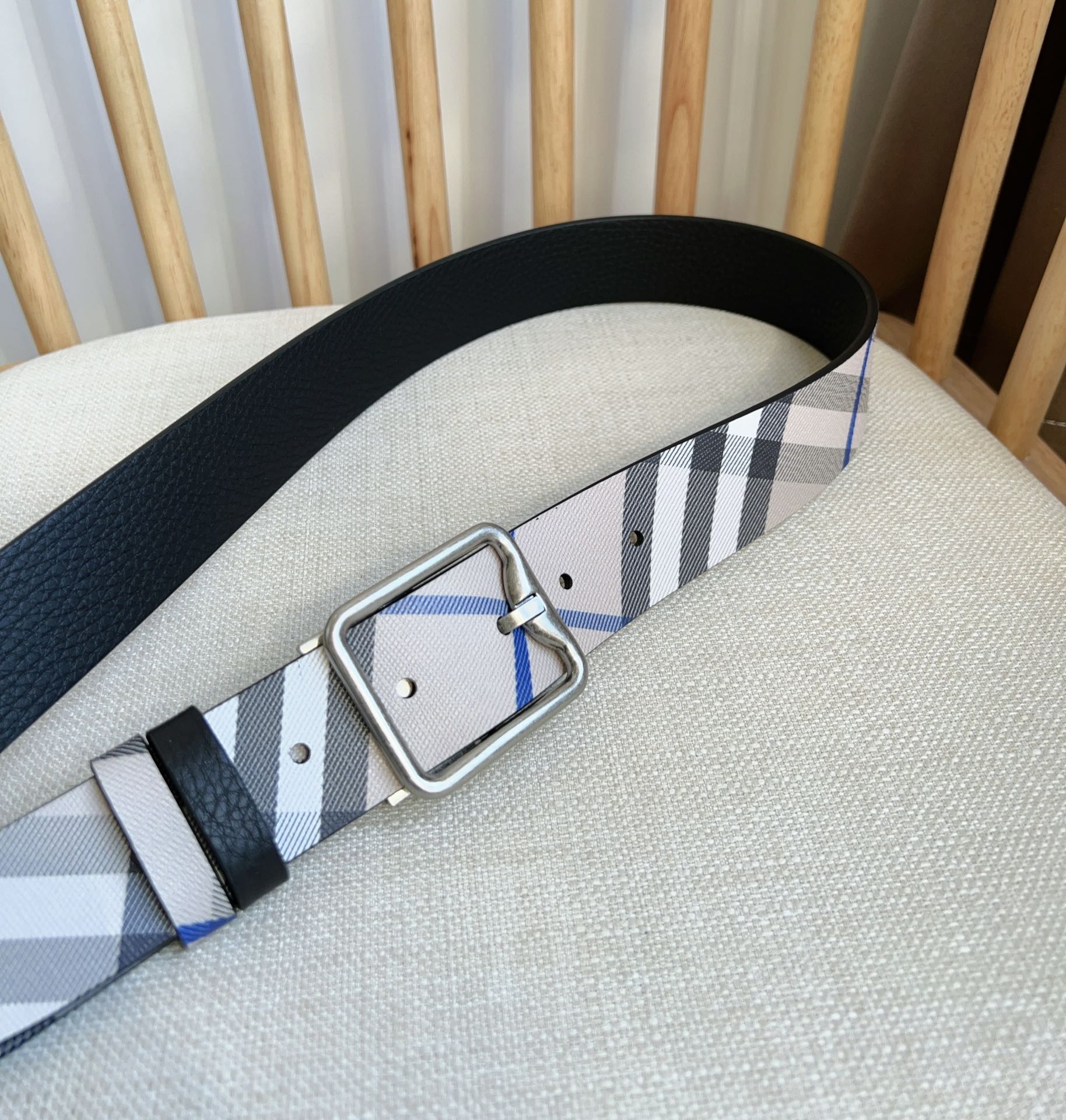 Burberry belt