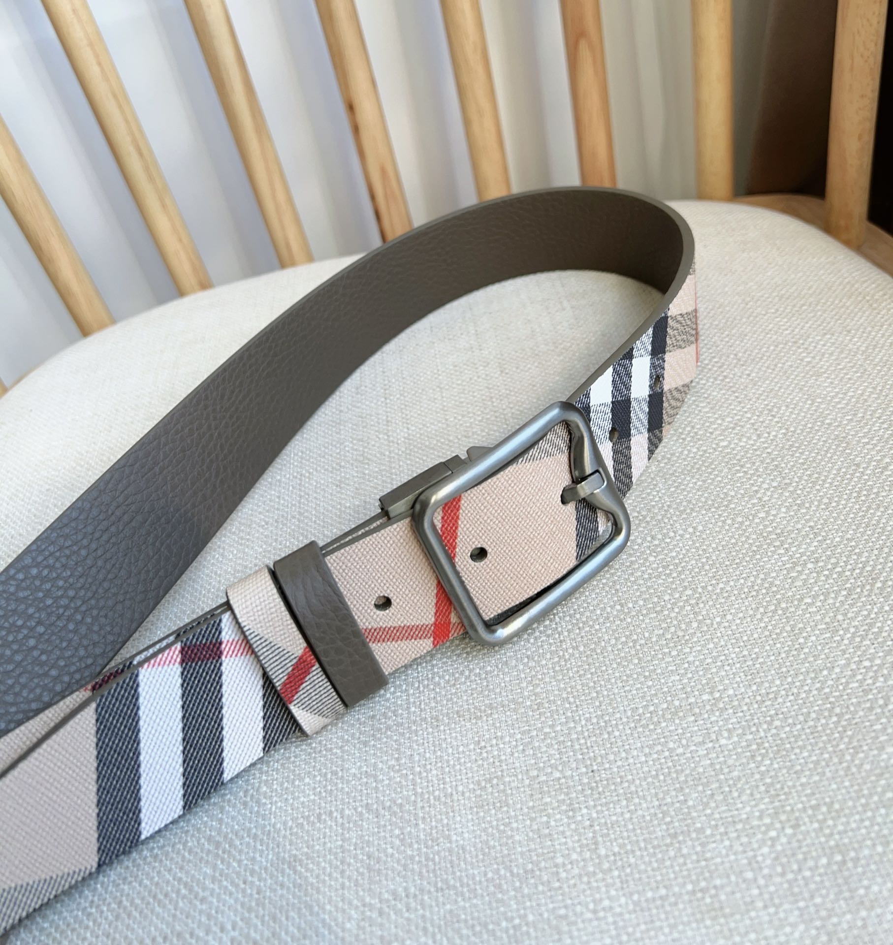 Burberry belt