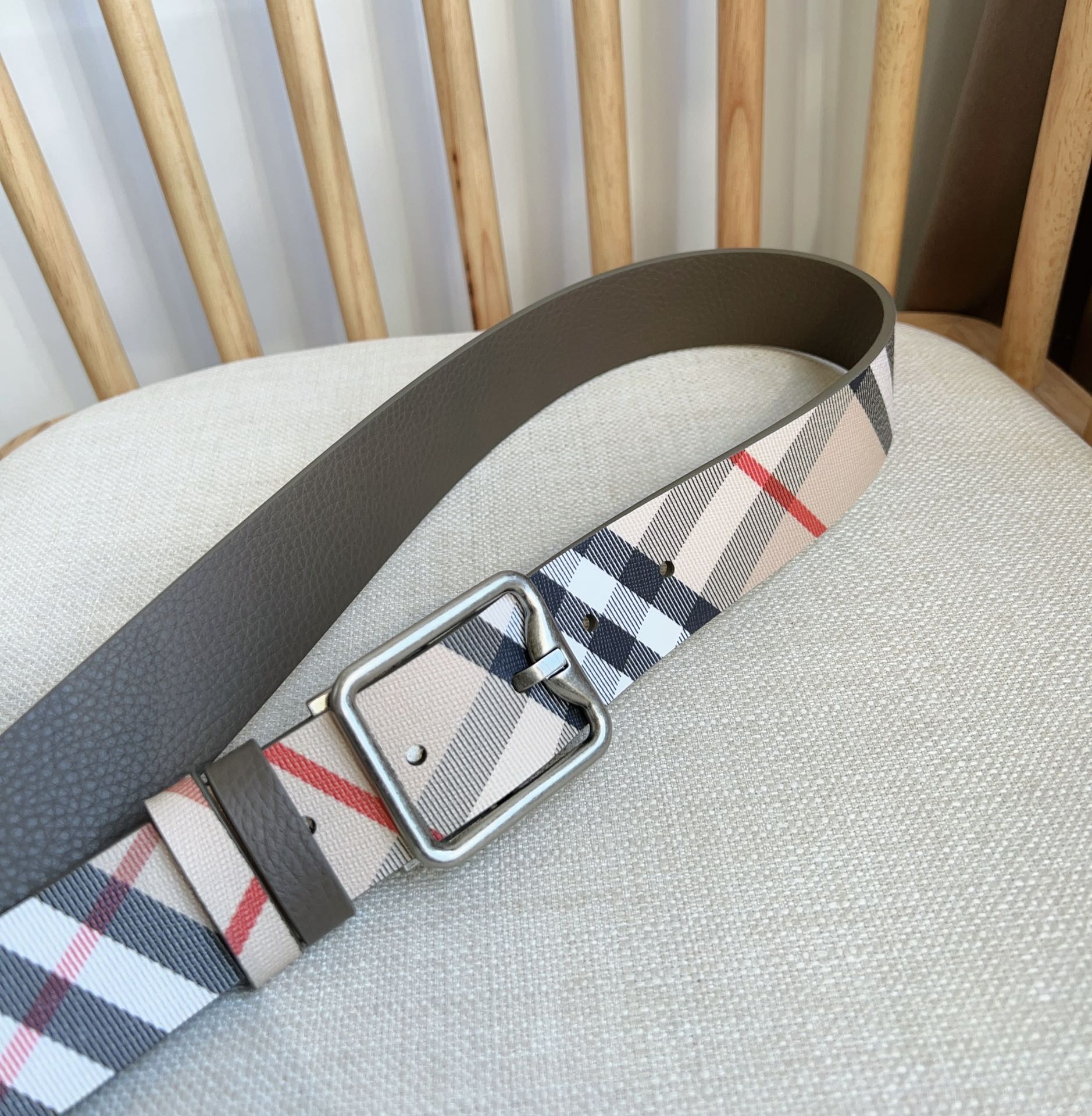 Burberry belt