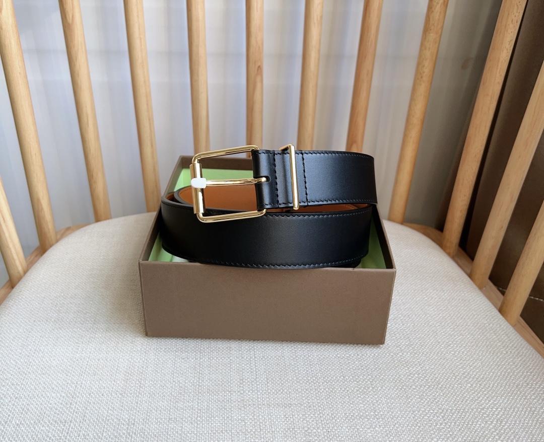 Burberry belt