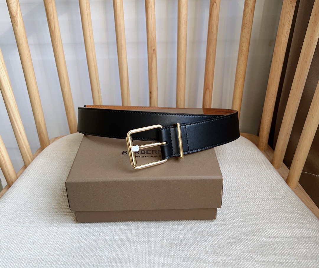 Burberry belt