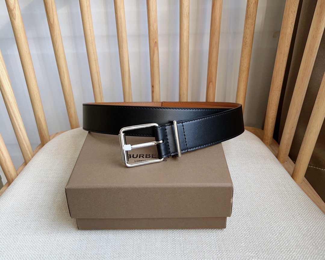 Burberry belt
