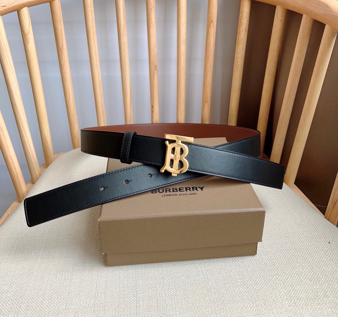 Burberry belt