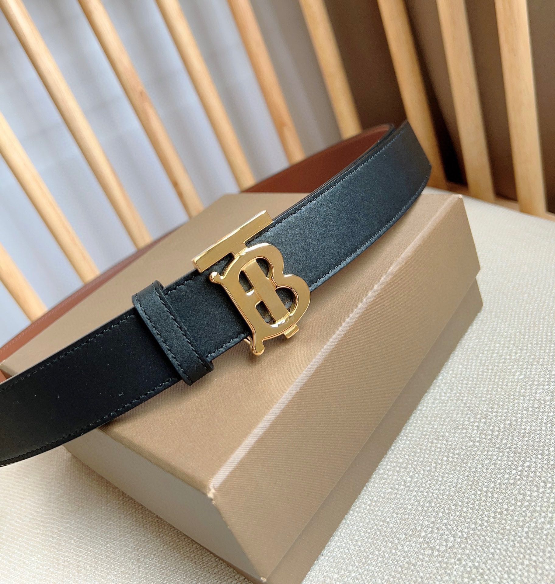 Burberry belt