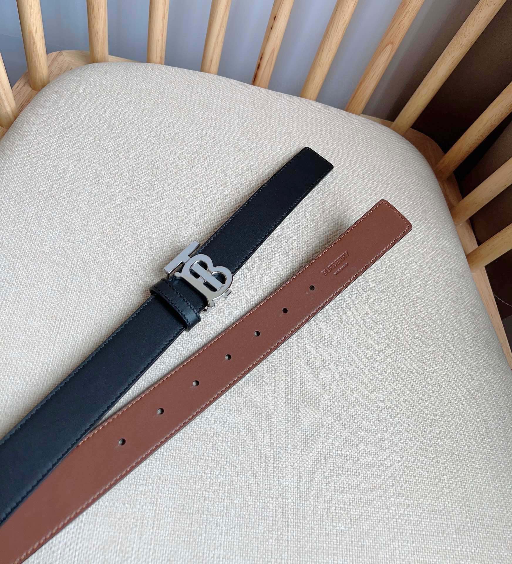 Burberry belt