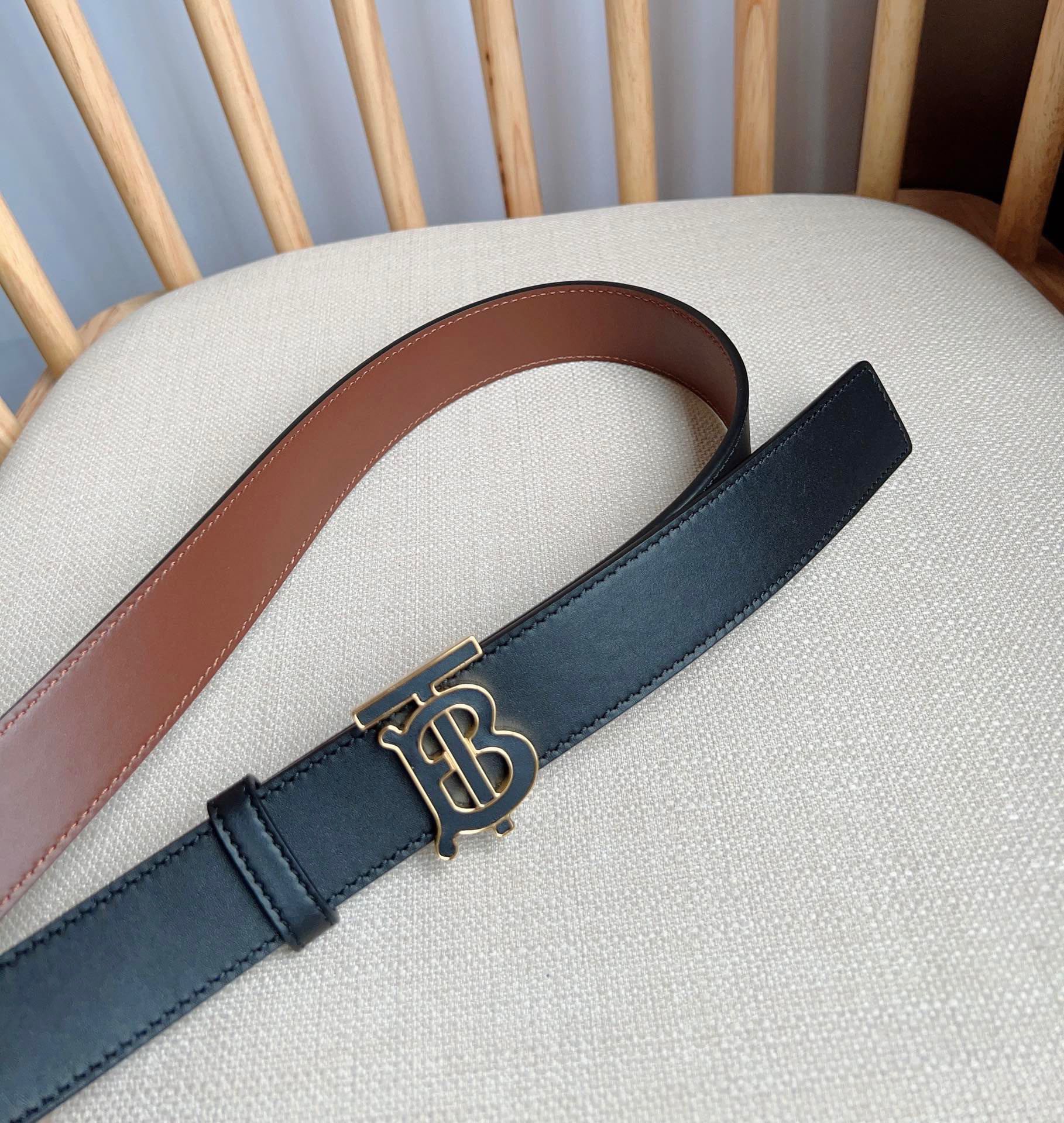 Burberry belt