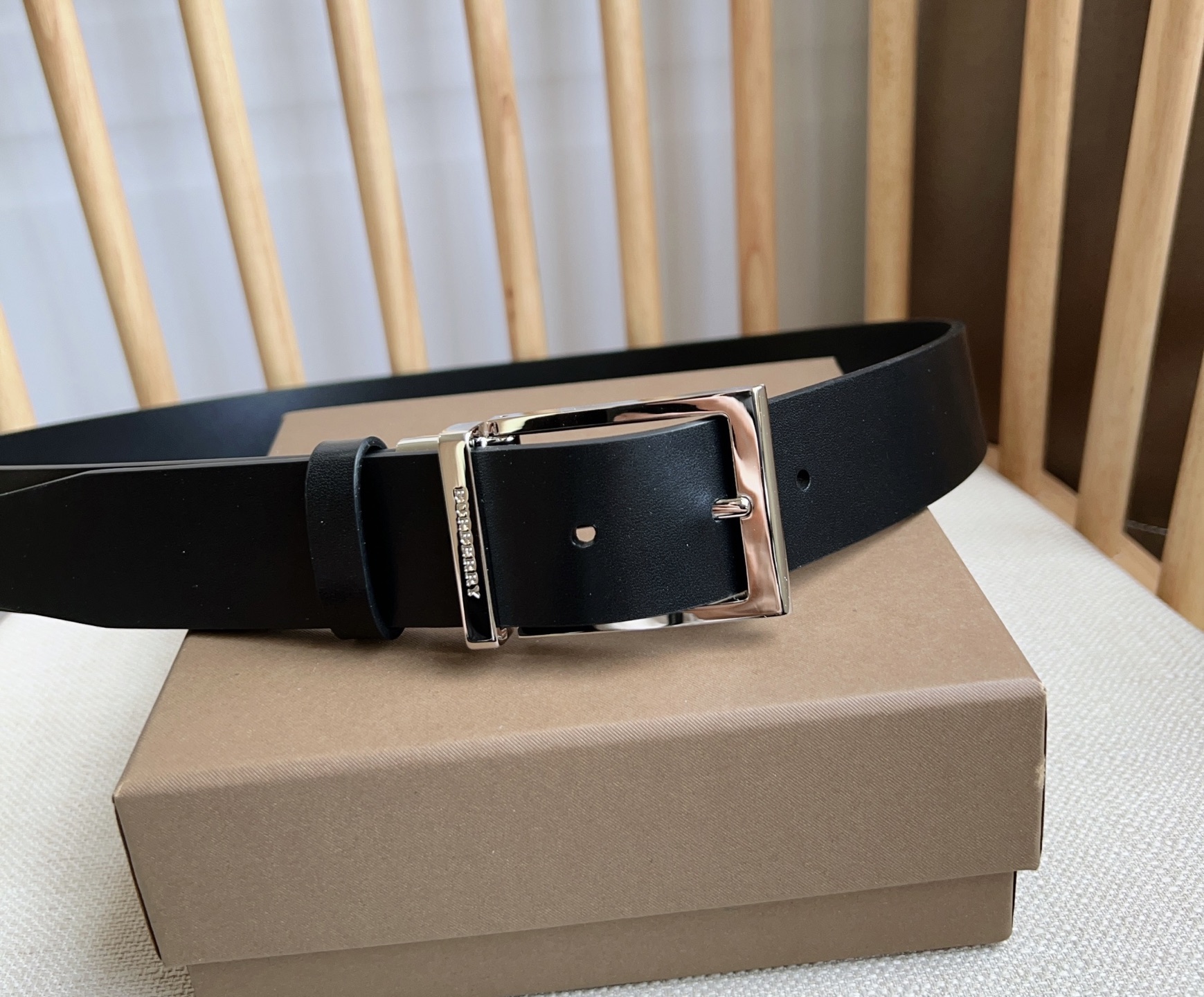 Burberry belt