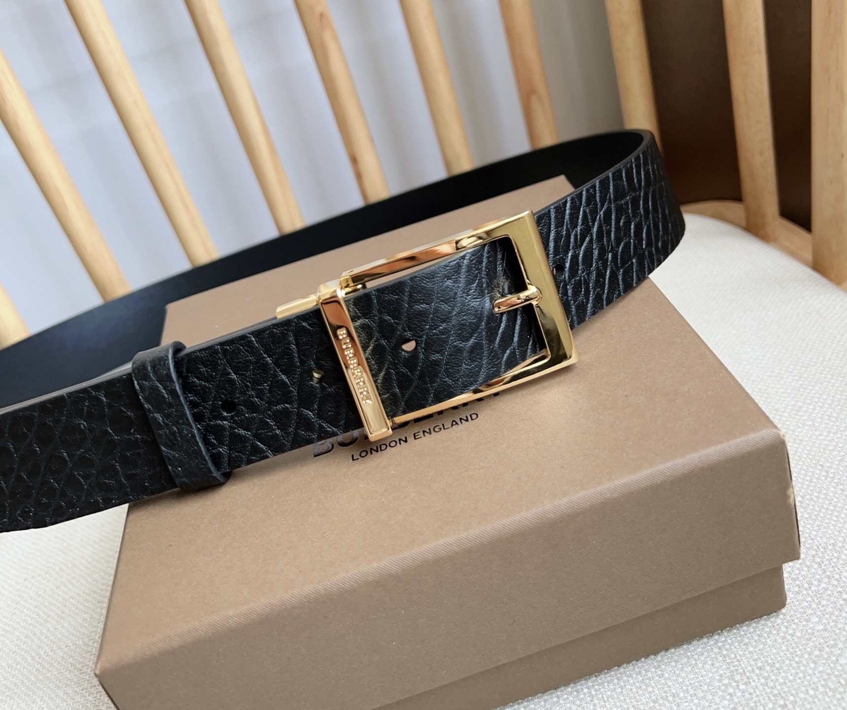 Burberry belt